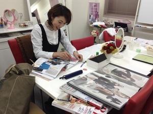 パーソナルカラーアナリスト