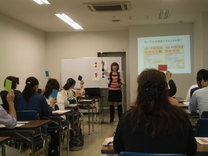 泉大津商工会議所販売促進色彩研修161019②